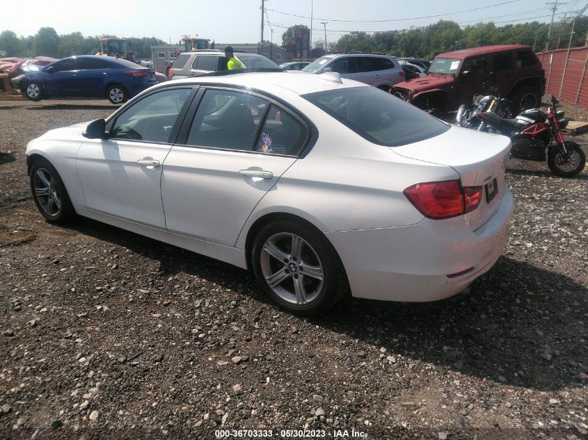 2014 BMW 3 SERIES 320I XDRIVE - WBA3C3G58ENR25298