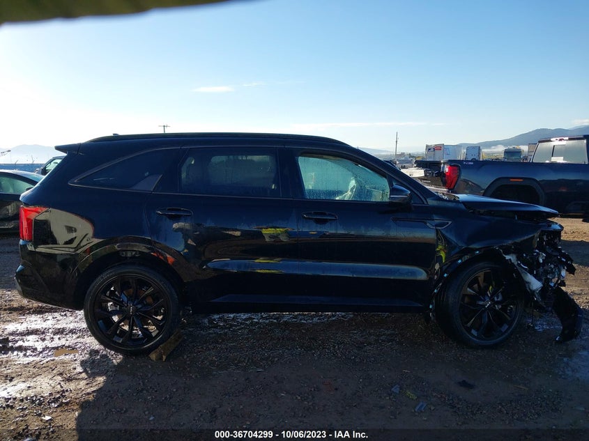VIN 5XYRKDLF9NG127209 2022 KIA SORENTO SX