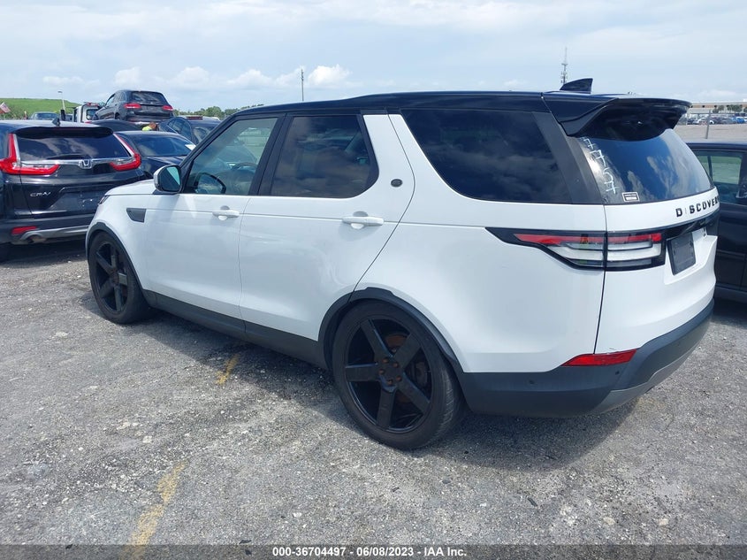 VIN SALRGBBV6HA027757 2017 LAND ROVER DISCOVERY SE