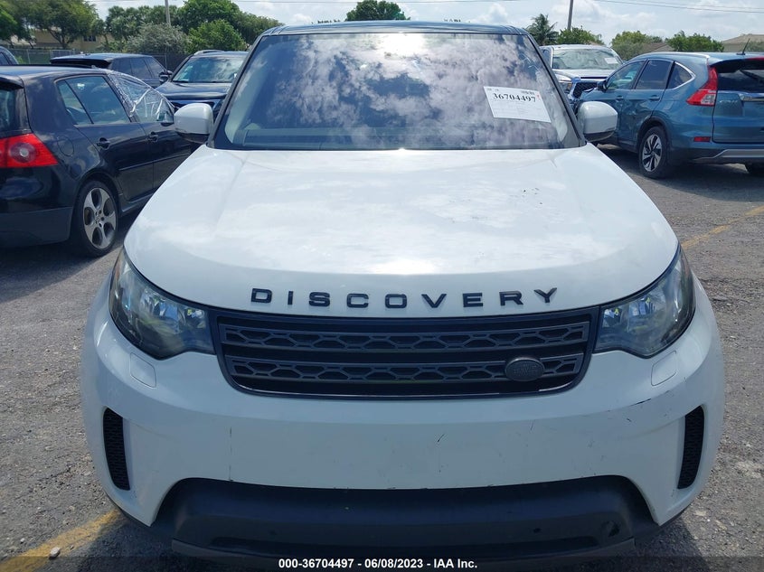 VIN SALRGBBV6HA027757 2017 LAND ROVER DISCOVERY SE