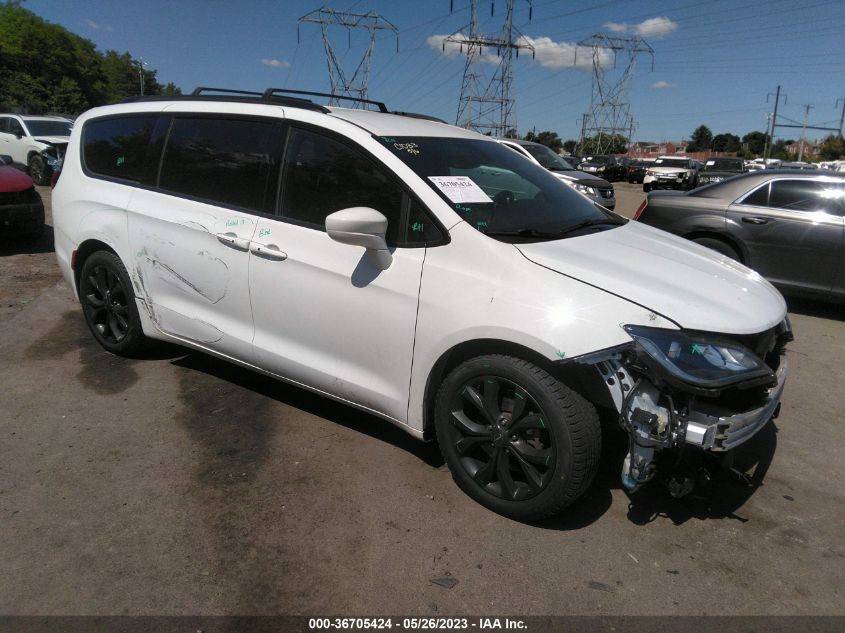 2020 CHRYSLER PACIFICA TOURING L - 2C4RC1BG2LR149034