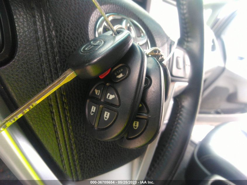 2015 TOYOTA SIENNA SE - 5TDXK3DC3FS669240