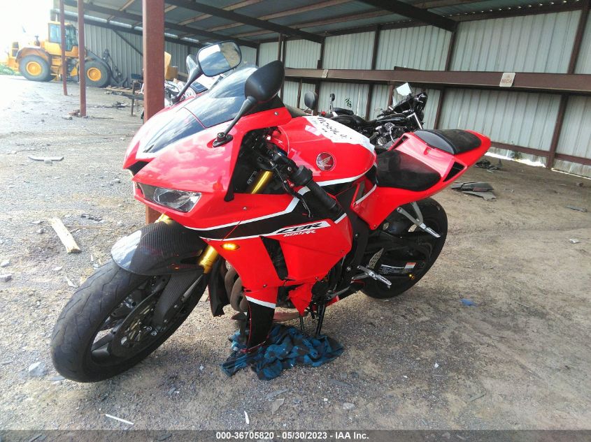 2017 HONDA CBR600 RR - JH2PC40JXHK300030