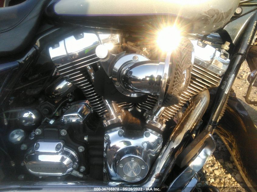 2009 HARLEY-DAVIDSON FLHTCU 1HD1FC4109Y686948