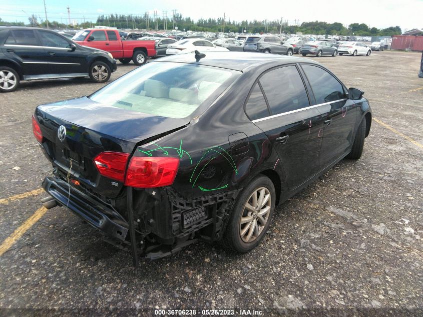 2014 VOLKSWAGEN JETTA SEDAN SE W/CONNECTIVITY/SUNROOF - 3VWD07AJ2EM304367
