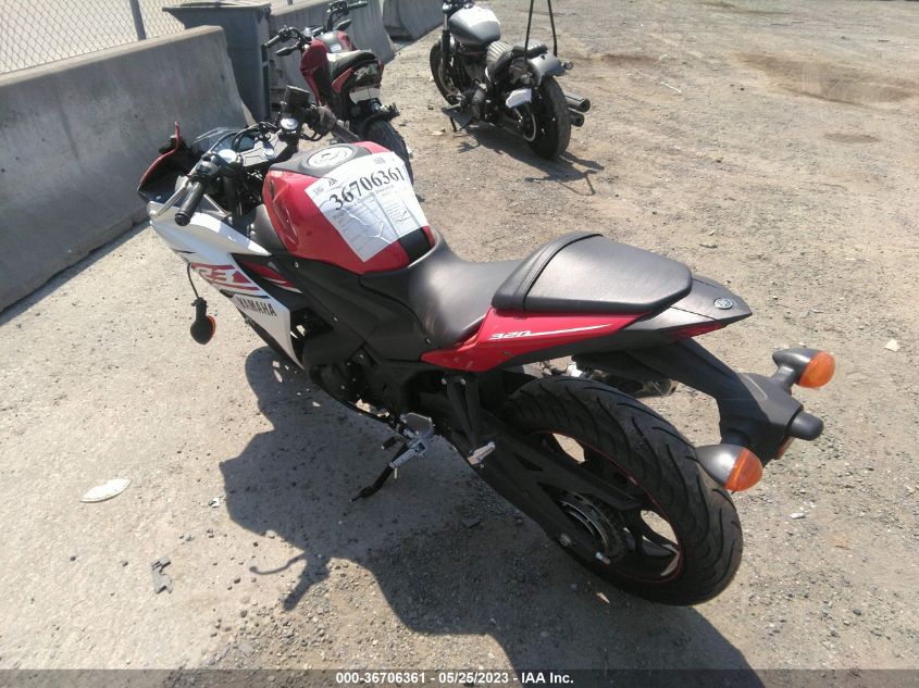 2015 YAMAHA YZFR3 MH3RH06Y4FK007058