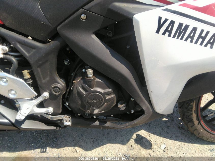 2015 YAMAHA YZFR3 MH3RH06Y4FK007058
