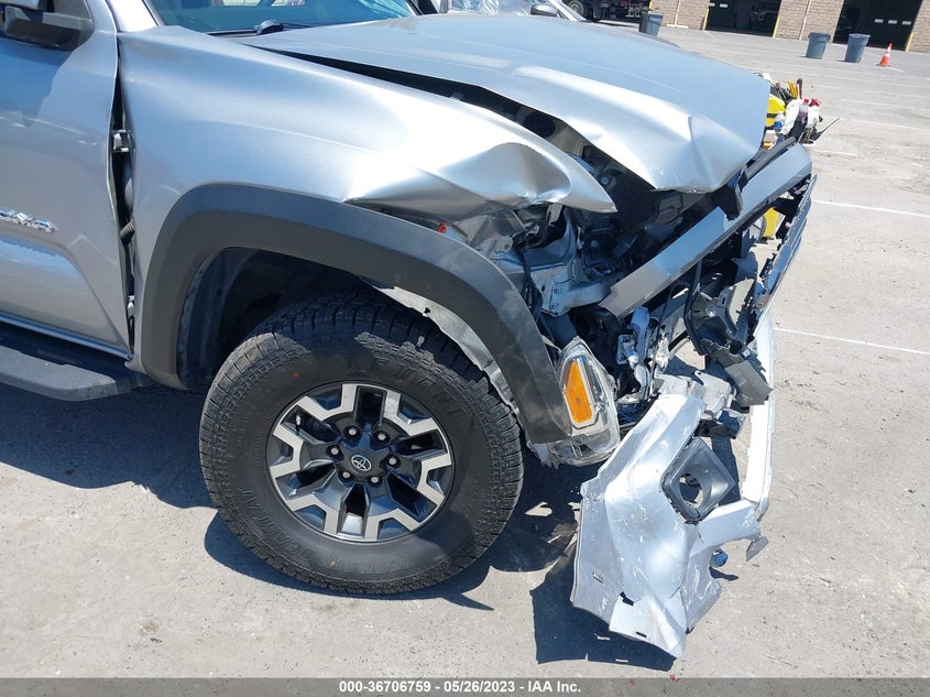 VIN 3TMDZ5BN4HM028096 2017 TOYOTA TACOMA SR5/TRD SPORT