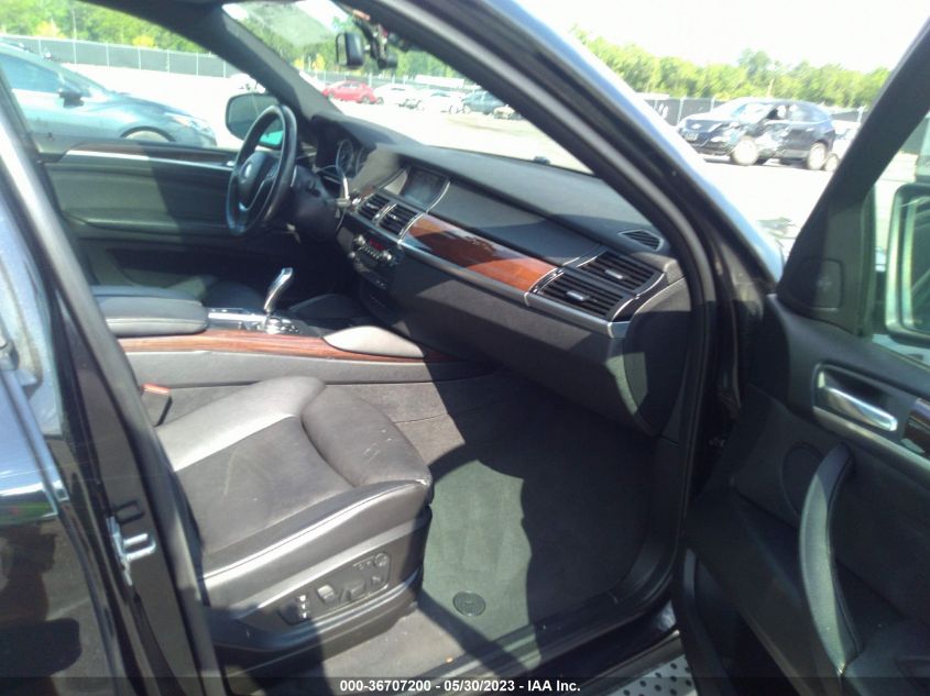 2013 BMW X6 XDRIVE50I - 5UXFG8C52DL591267