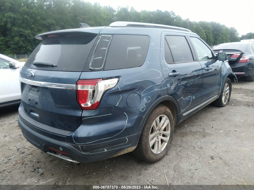 VIN 1FM5K8D82JGC64906 2018 FORD EXPLORER XLT