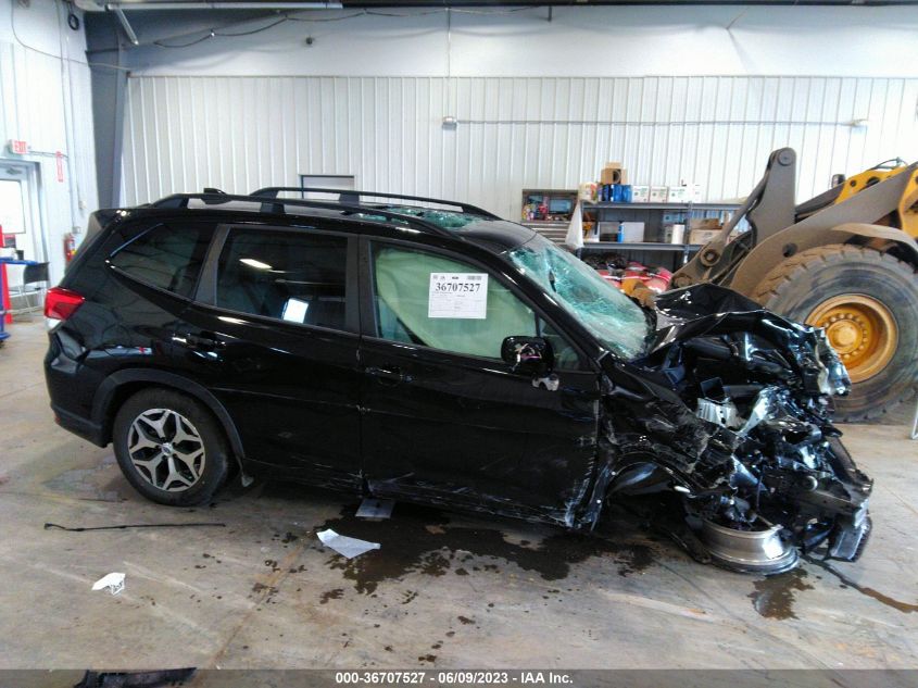 2021 SUBARU FORESTER PREMIUM - JF2SKAFC2MH447044
