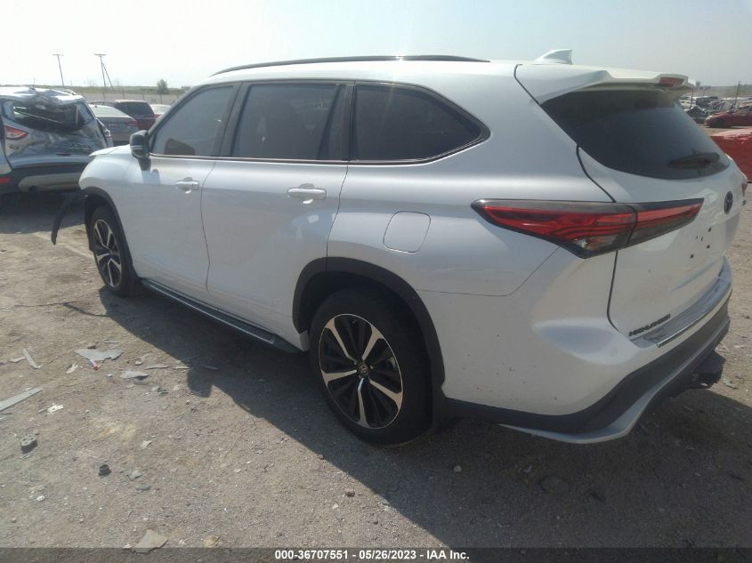 2022 TOYOTA HIGHLANDER XSE - 5TDJZRBHXNS187690