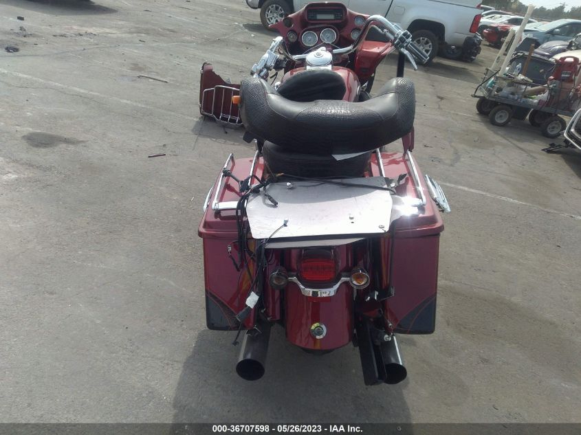 2011 HARLEY-DAVIDSON FLTRUSE 1HD1TA810BB957944