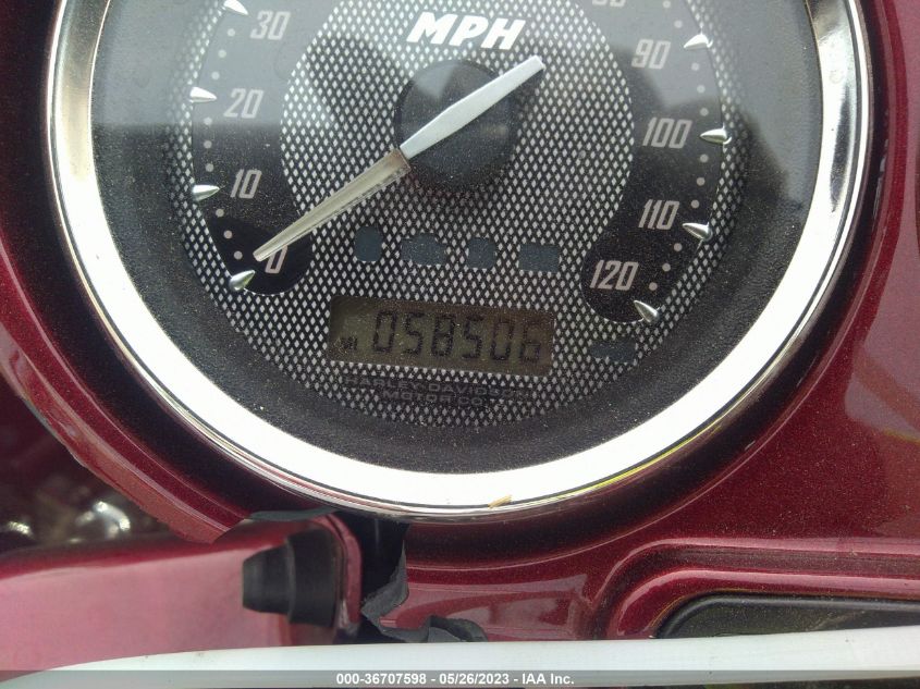 2011 HARLEY-DAVIDSON FLTRUSE 1HD1TA810BB957944