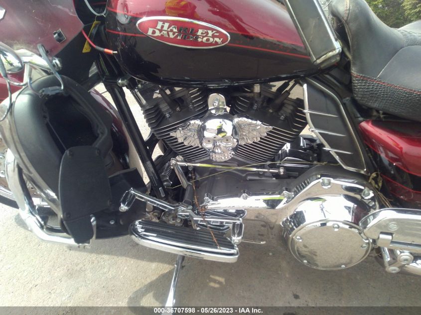 2011 HARLEY-DAVIDSON FLTRUSE 1HD1TA810BB957944