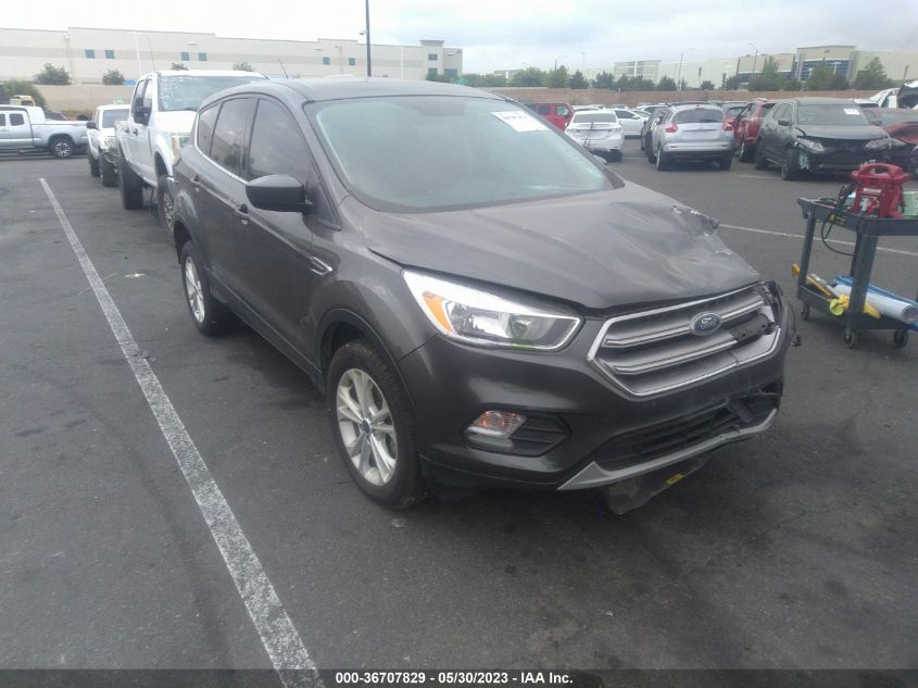 2017 FORD ESCAPE SE - 1FMCU0GDXHUE93485