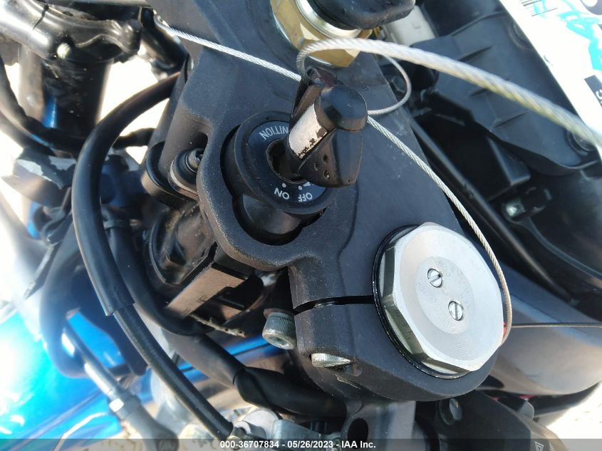 2011 SUZUKI GSX-R600 - JS1GN7FA2B2100465