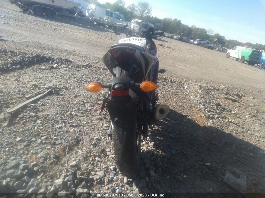 2023 YAMAHA YZFR3 A MH3RH18Y2PK009489