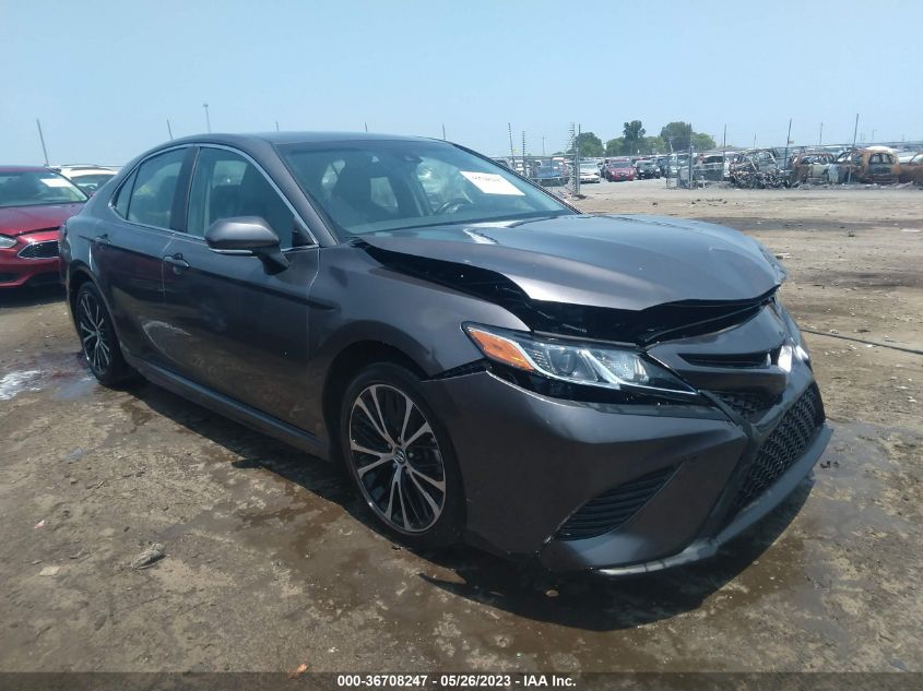 2018 TOYOTA CAMRY SE - 4T1B11HK9JU510886