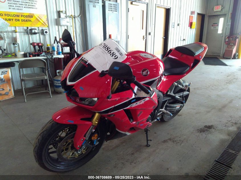 2017 HONDA CBR600 RR - JH2PC40J5HK300114