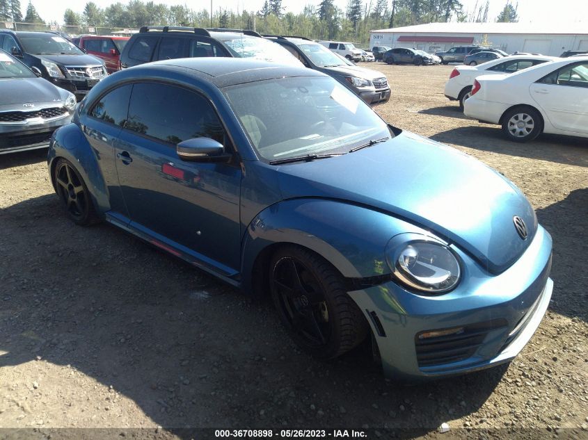 3VWFD7ATXJM704752 VOLKSWAGEN BEETLE S/COAST 2018