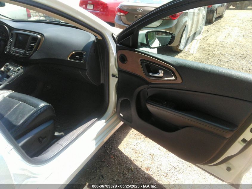2015 CHRYSLER 200 C - 1C3CCCCB2FN565918