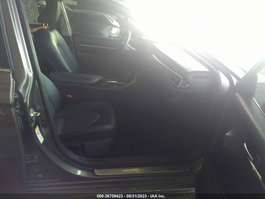 2018 TOYOTA CAMRY LE/SE/XLE/L - 4T1B11HK8JU653229