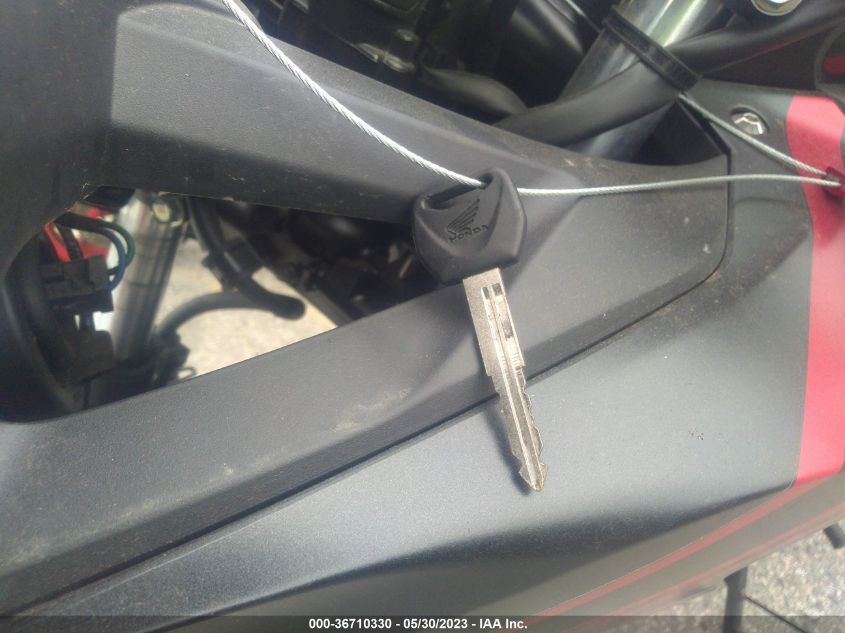 2018 HONDA CBR300 R - MLHNC5114J5400033