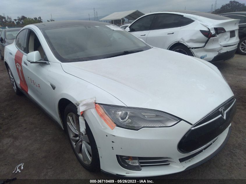 2014 TESLA MODEL S 60 KWH BATTERY/P85 - 5YJSA1H19EFP32693
