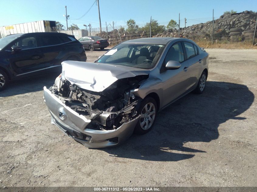 2013 MAZDA MAZDA3 I SV - JM1BL1TG0D1810484