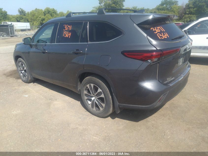 2020 TOYOTA HIGHLANDER XLE - 5TDGZRBH3LS033684
