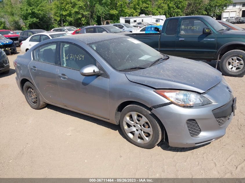 2013 MAZDA MAZDA3 I SPORT - JM1BL1U7XD1755220