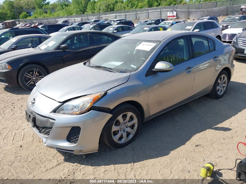 2013 MAZDA MAZDA3 I SPORT - JM1BL1U7XD1755220
