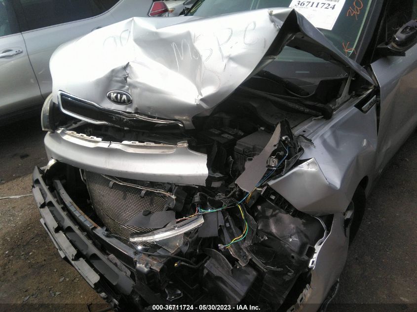 2015 KIA SOUL + - KNDJP3A57F7790599