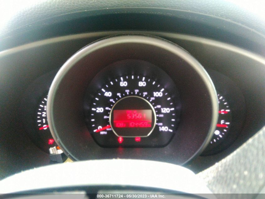 2015 KIA SOUL + - KNDJP3A57F7790599