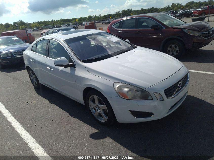 2013 VOLVO S60 T5 - YV1612FS6D2186790
