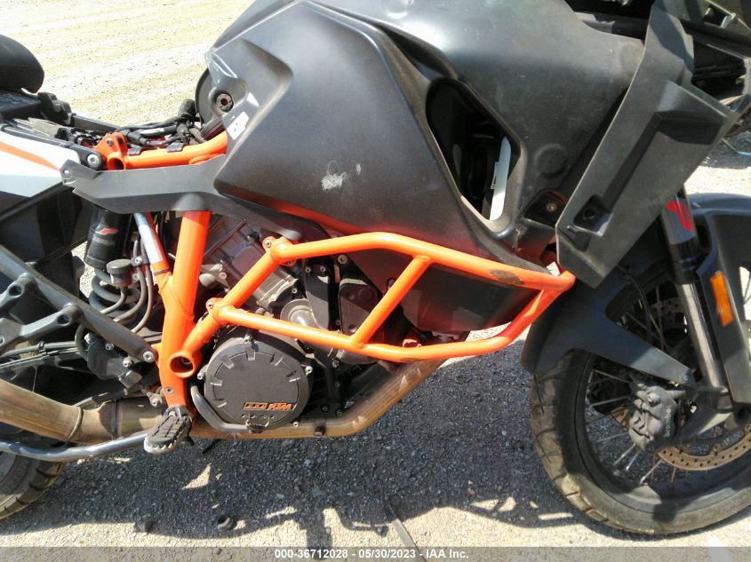 2018 KTM 1290 SUPER ADVENTURE R VBKV59405JM988195