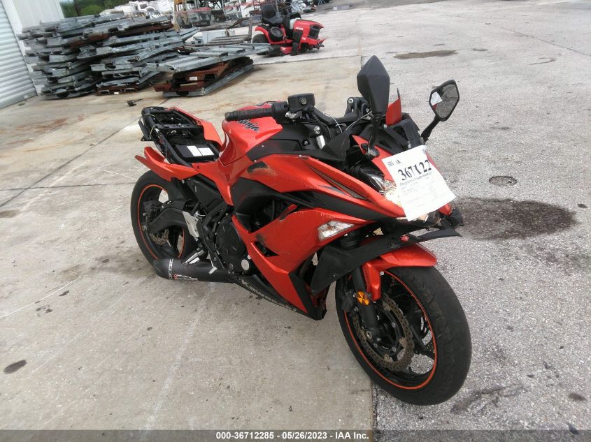 2017 KAWASAKI EX650 F - JKAEXEK13HDA04128