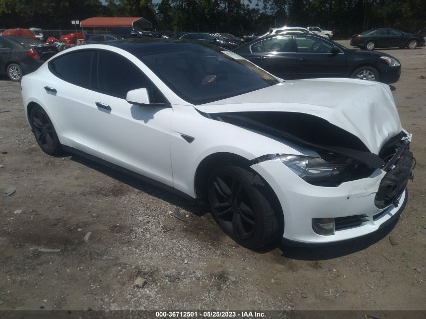 2014 TESLA MODEL S 60 KWH BATTERY/P85 - 5YJSA1H15EFP51192