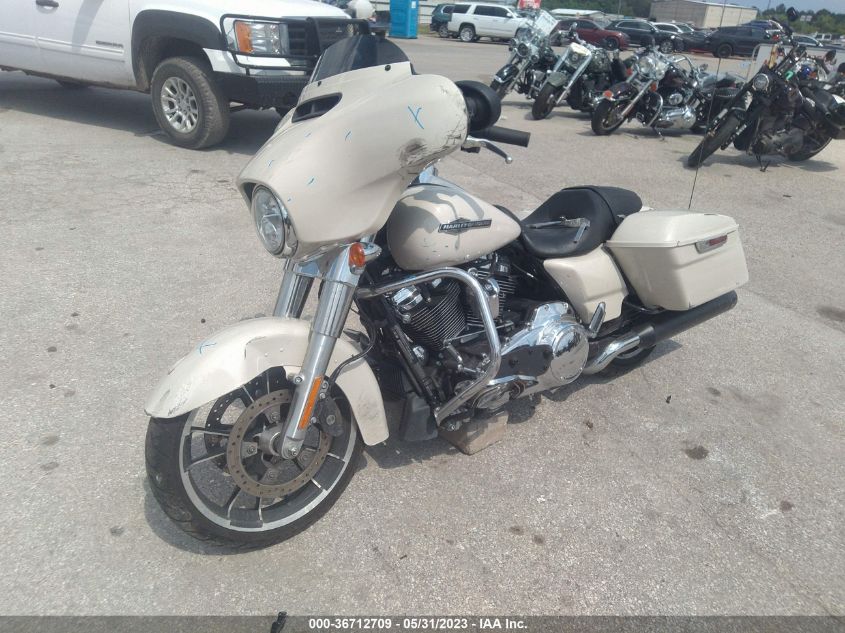 2022 HARLEY-DAVIDSON FLHX - 1HD1KBC10NB657826
