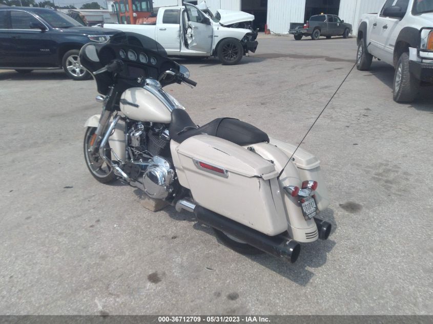 2022 HARLEY-DAVIDSON FLHX - 1HD1KBC10NB657826