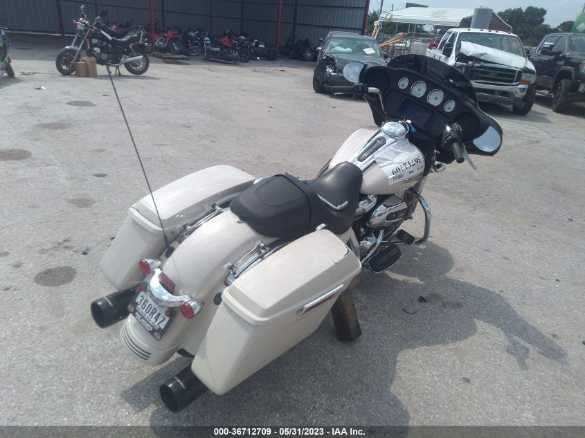 2022 HARLEY-DAVIDSON FLHX - 1HD1KBC10NB657826