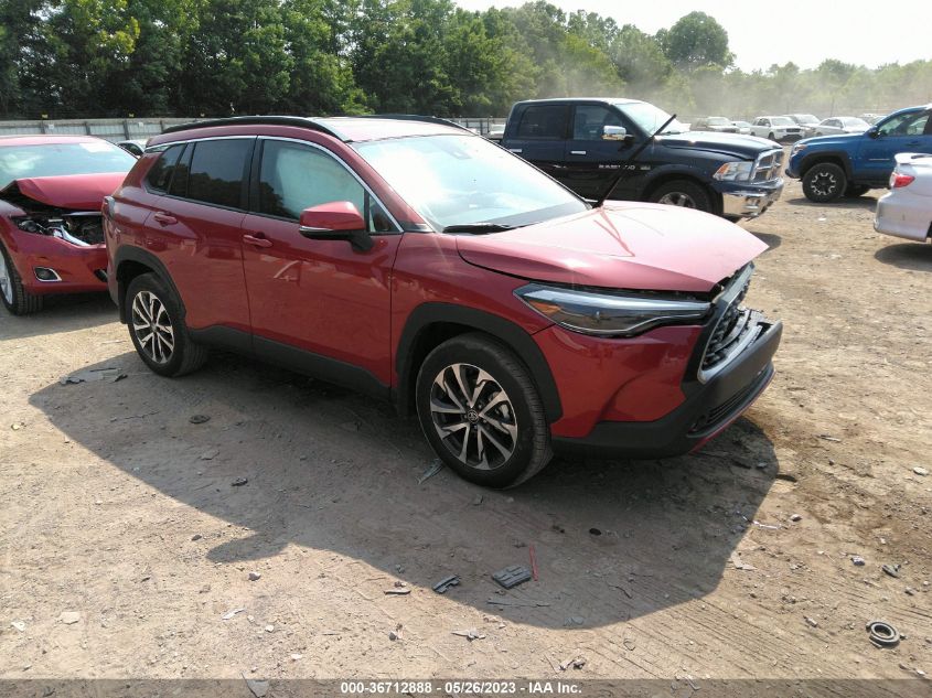 2022 TOYOTA COROLLA CROSS XLE - 7MUDAAAG2NV034418