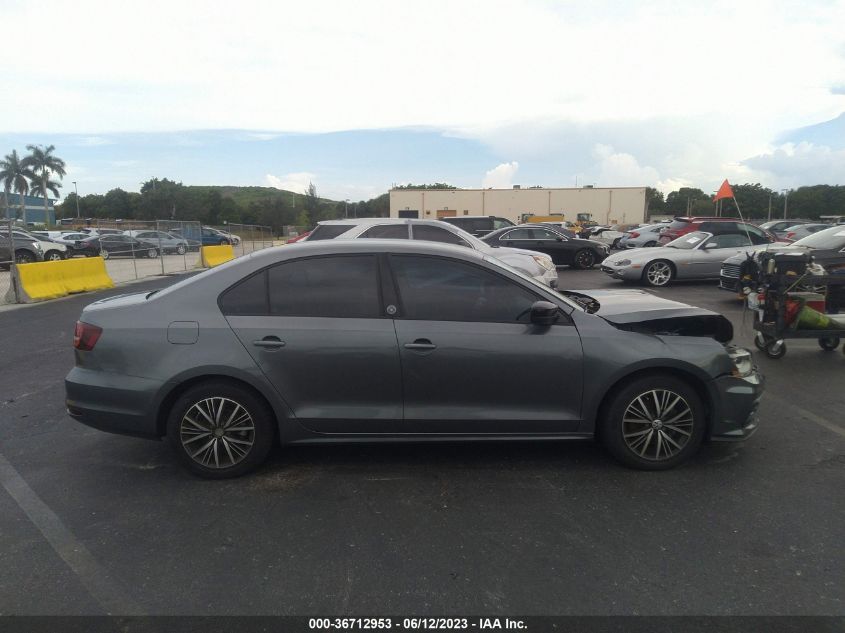 2018 VOLKSWAGEN JETTA SE/WOLFSBURG - 3VWDB7AJ4JM211631