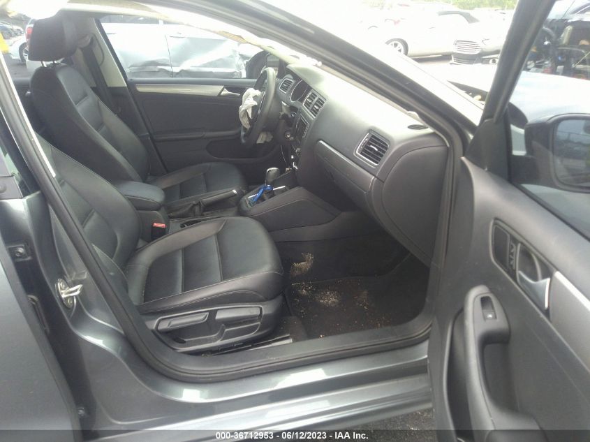 2018 VOLKSWAGEN JETTA SE/WOLFSBURG - 3VWDB7AJ4JM211631