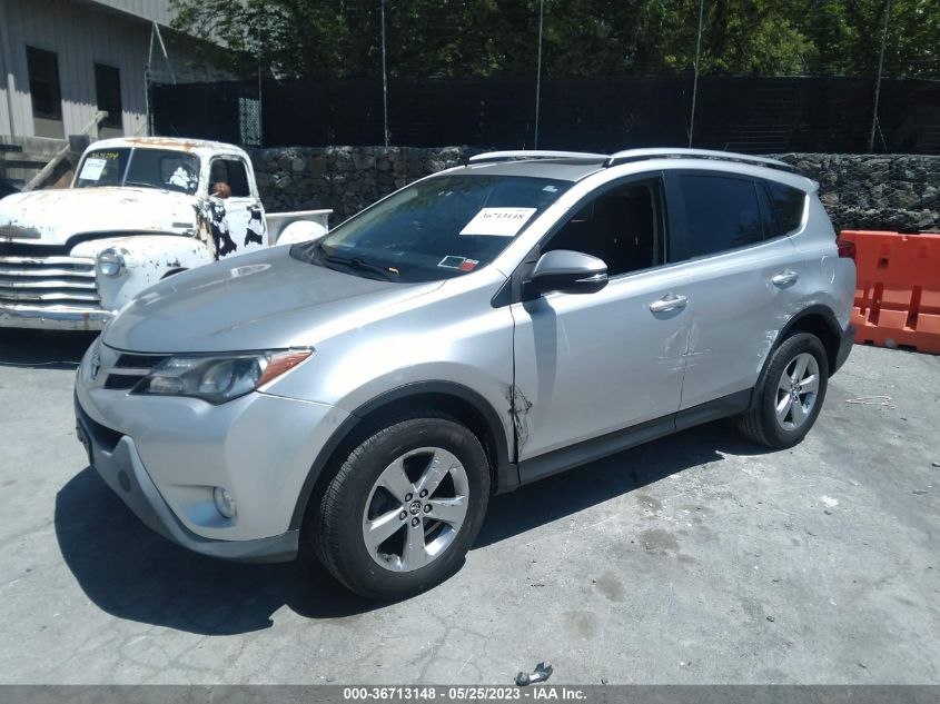 2015 TOYOTA RAV4 XLE - JTMRFREV5FJ046473