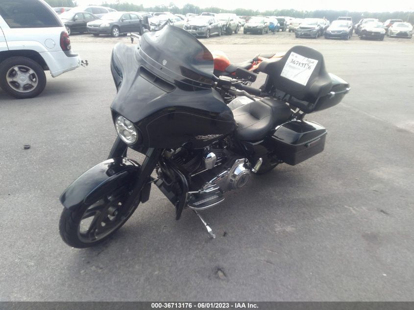 2014 HARLEY-DAVIDSON FLHX STREET GLIDE - 1HD1KBM19EB700512