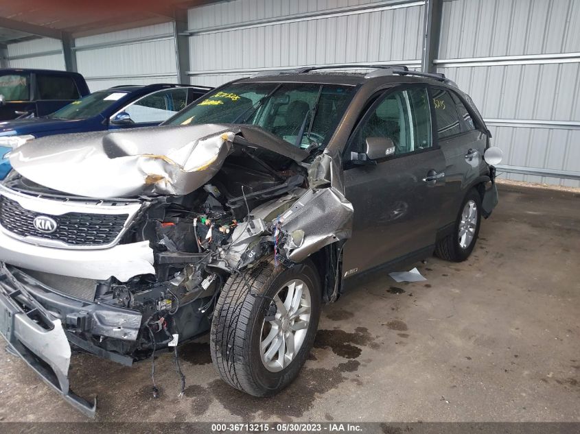 2015 KIA SORENTO LX - 5XYKTDA64FG638507