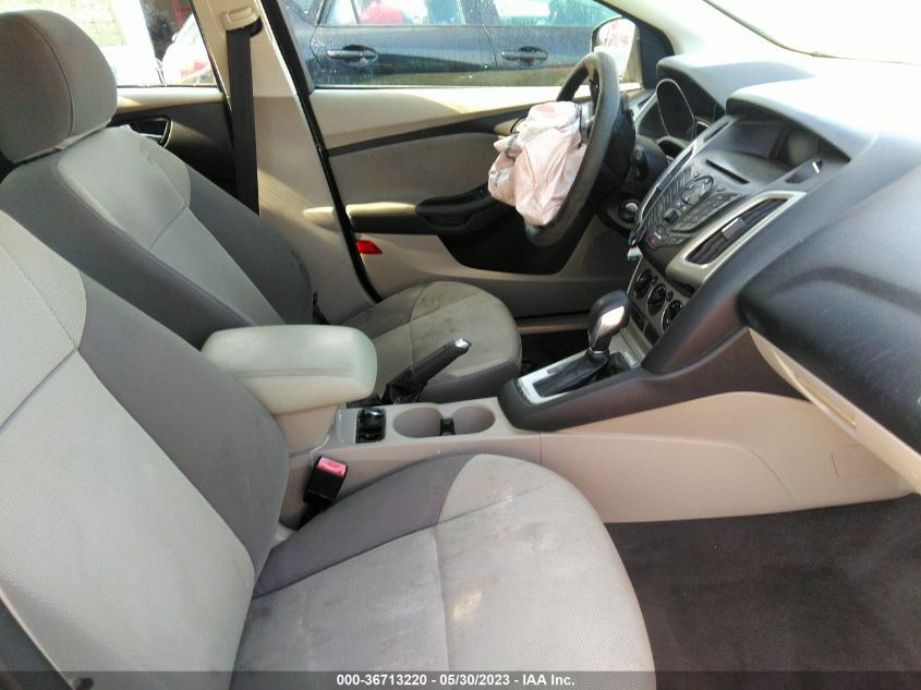 2013 FORD FOCUS SE - 1FADP3K22DL294833