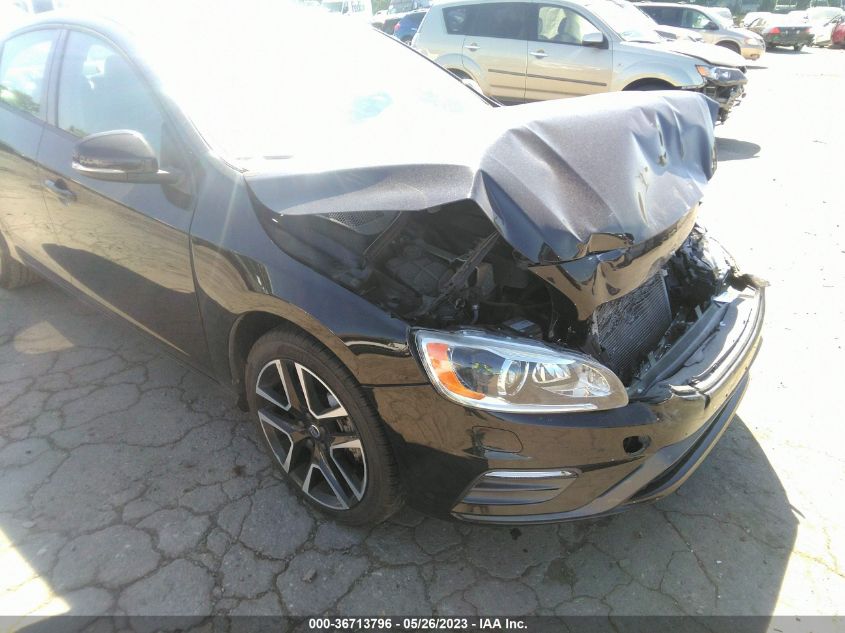 2017 VOLVO S60 DYNAMIC - YV140MTLXH2420163